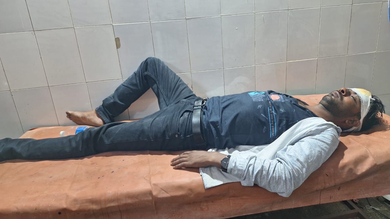 9 लाख 10 हजार 663 रुपया बिजली बिल का मामला, विद्युतकर्मी की पिटाई, फूटा माथा, रिम्स रेफर