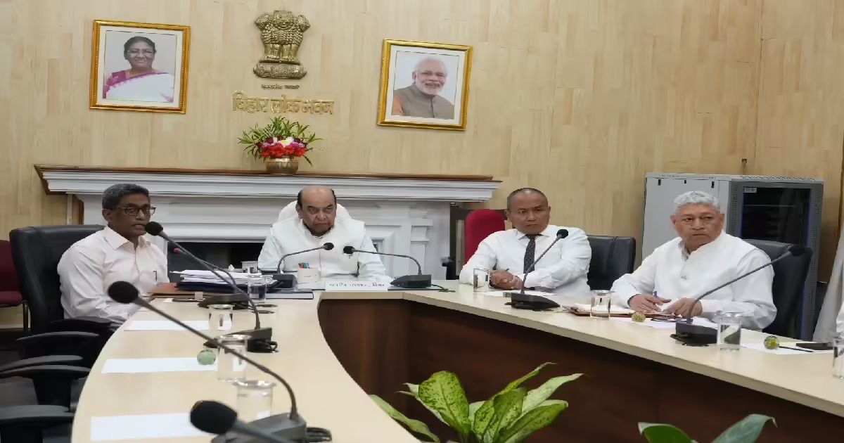 बिहार में शिक्षा और स्वास्थ्य के क्षेत्र में प्रगति की समीक्षा के लिए राज्यपाल ने मुख्य सचिव से ली जानकारी