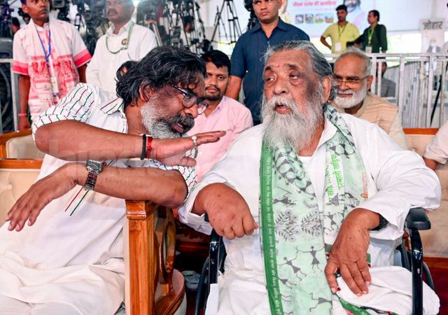 दिशोम गुरु शिबू सोरेन की जयंती आज, सीएम हेमंत सोरेन करेंगे छात्रों से सीधा बातचीत