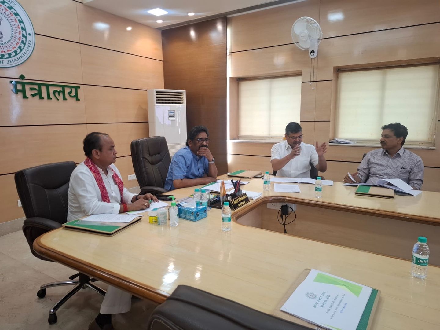 मुख्यमंत्री हेमंत सोरेन की अध्यक्षता में आपदा प्रबंधन बैठक, सड़क हादसे में मुआवजा 4 लाख तक बढ़ा