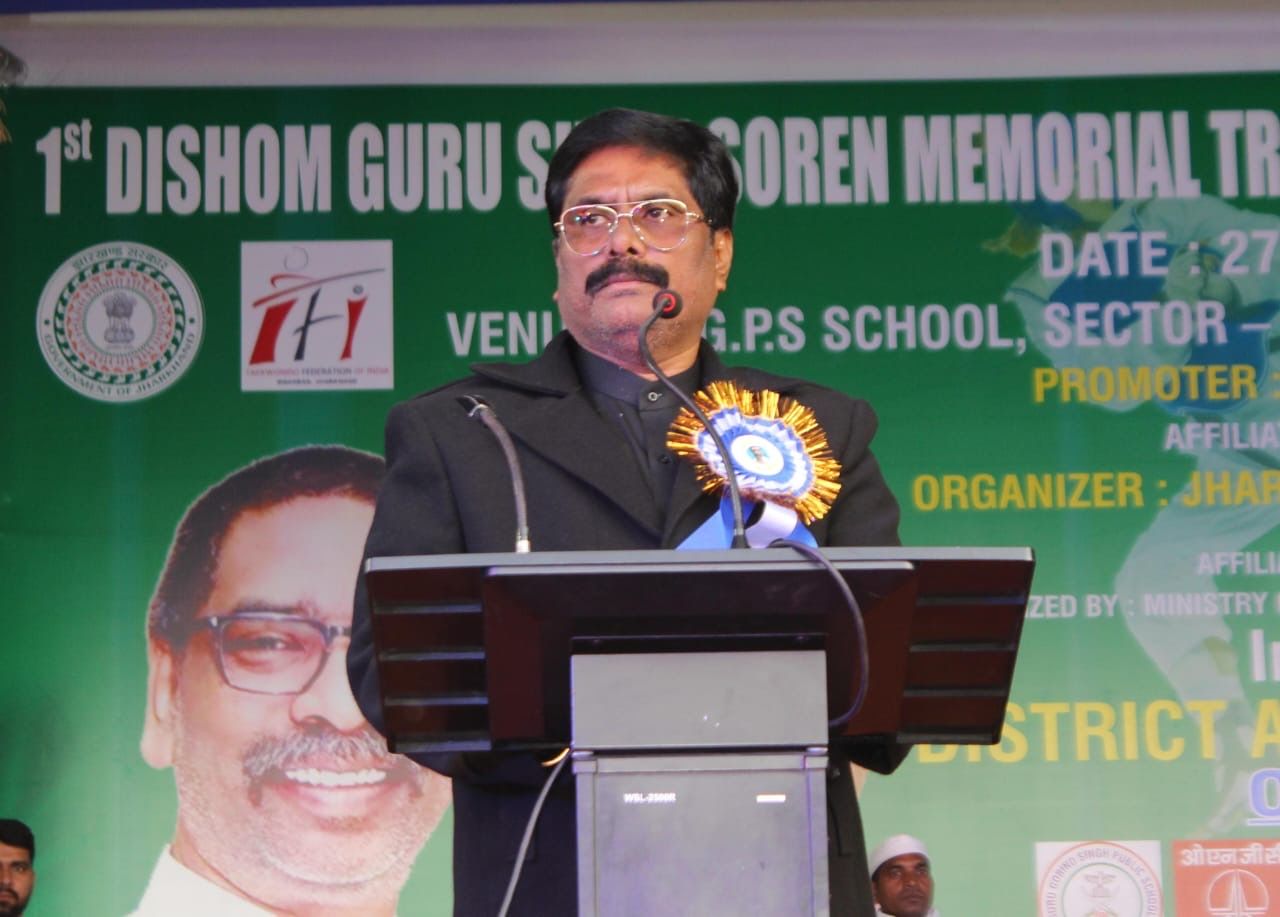 नृत्य-संगीत के बीच बोकारो में प्रथम दिशोम गुरु शिबू सोरेन मेमोरियल ट्रॉफी महिला राष्ट्रीय ताइक्वांडो चैंपियनशिप-2025 का भव्य शुभारंभ