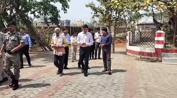 रांची में सरहुल पर्व की तैयारी तेज, सरना स्थलों का हो रहा निरीक्षण