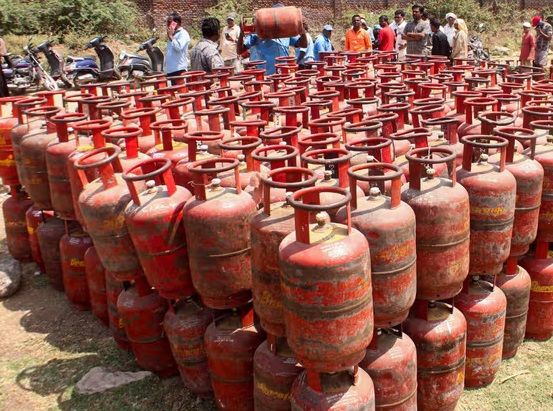 होर्मुज में हो रहे बदलाव पर भारत सरकार की पैनी नजर