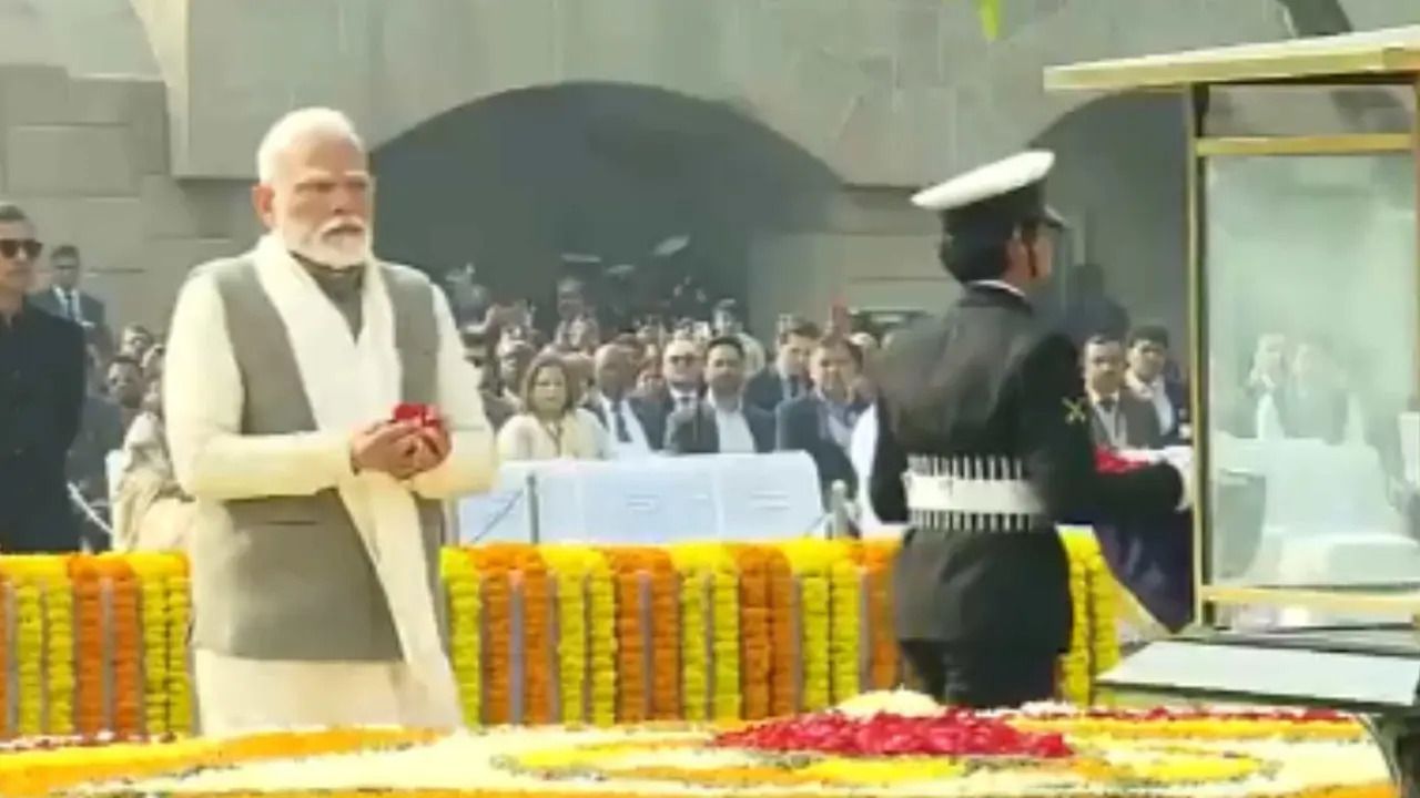 पीएम मोदी और केंद्रीय मंत्रियों ने महात्मा गांधी की 78वीं पुण्यतिथि पर दी श्रद्धांजलि