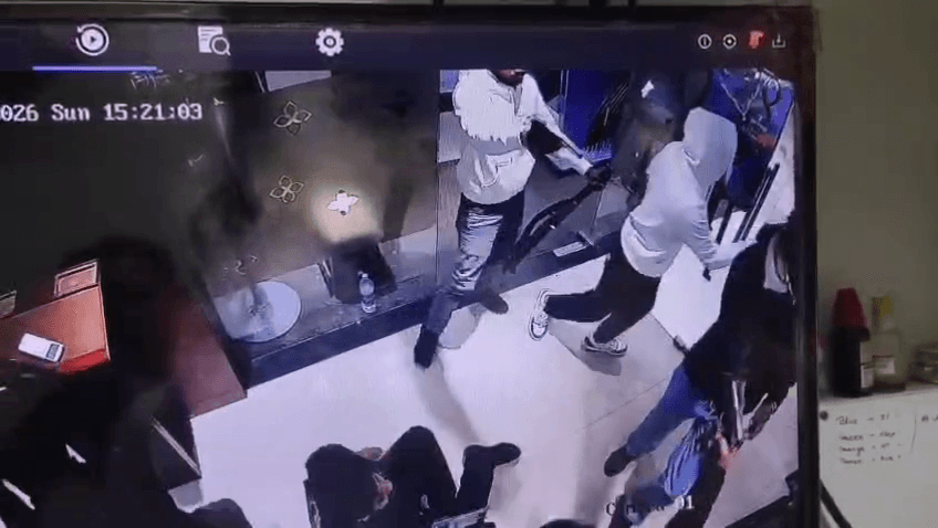 तनिष्क शोरूम में लूट की कोशिश नाकाम