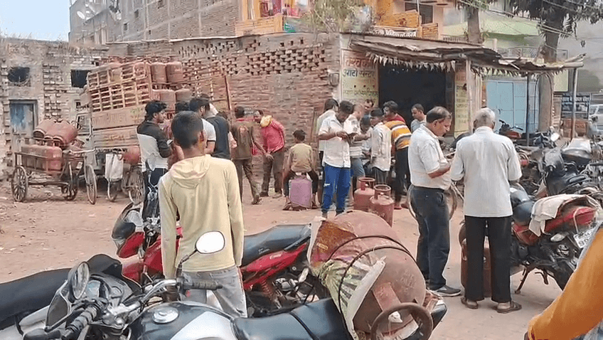 घरेलू गैस को लेकर उपभोक्ता परेशान