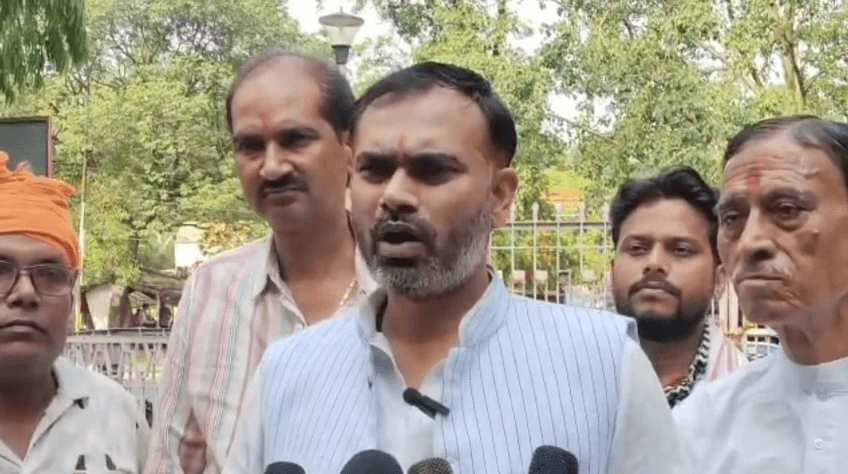 बोकारो एयरपोर्ट को लेकर सियासत तेज