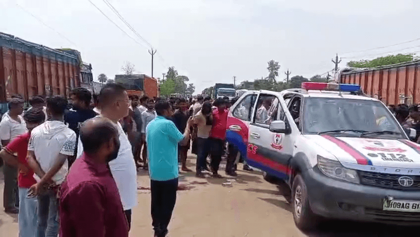 युवक की सड़क हादसे में दर्दनाक मौत