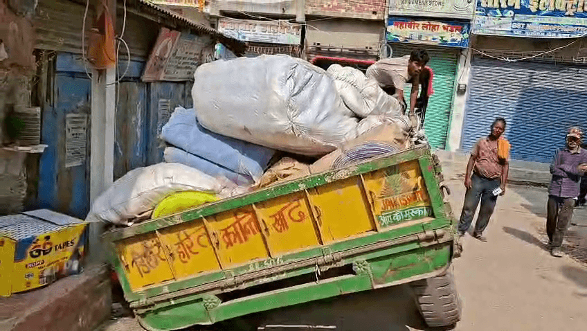 मुरलीगंज में खुले और जर्जर नाले लोगों के लिए खतरा