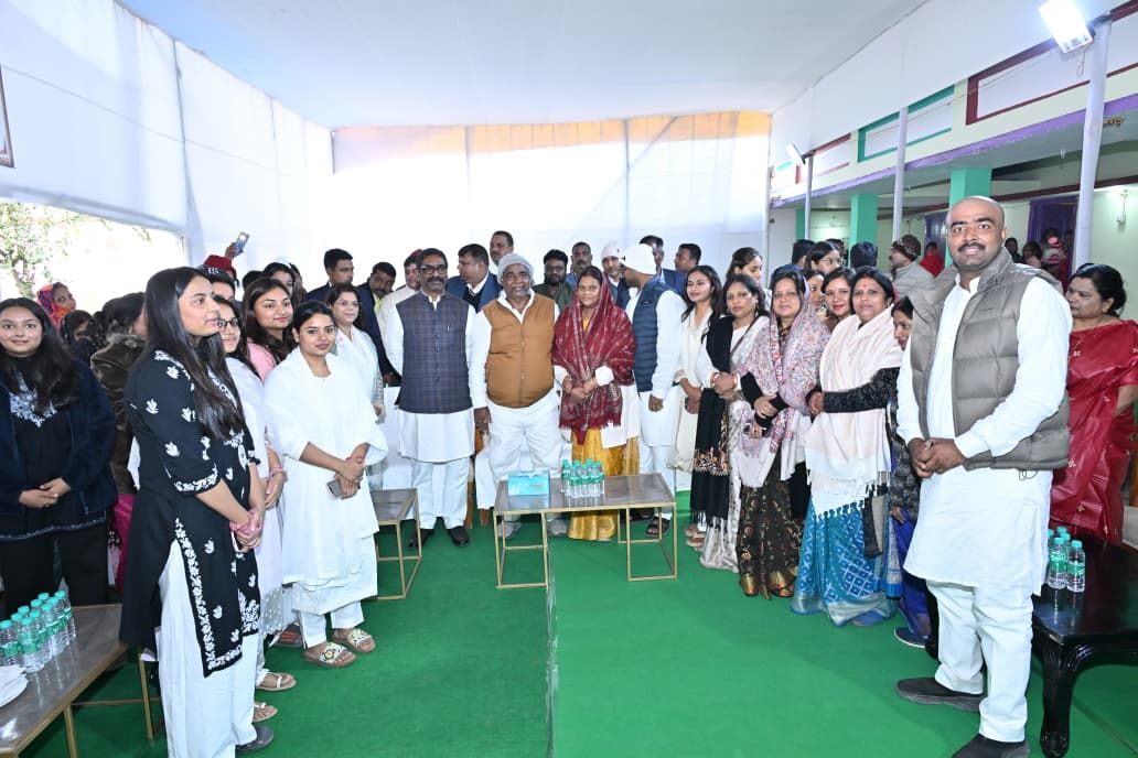 मुख्यमंत्री हेमन्त सोरेन ने मंत्री संजय प्रसाद यादव की माताजी प्राणवती देवी को दी भावपूर्ण श्रद्धांजलि