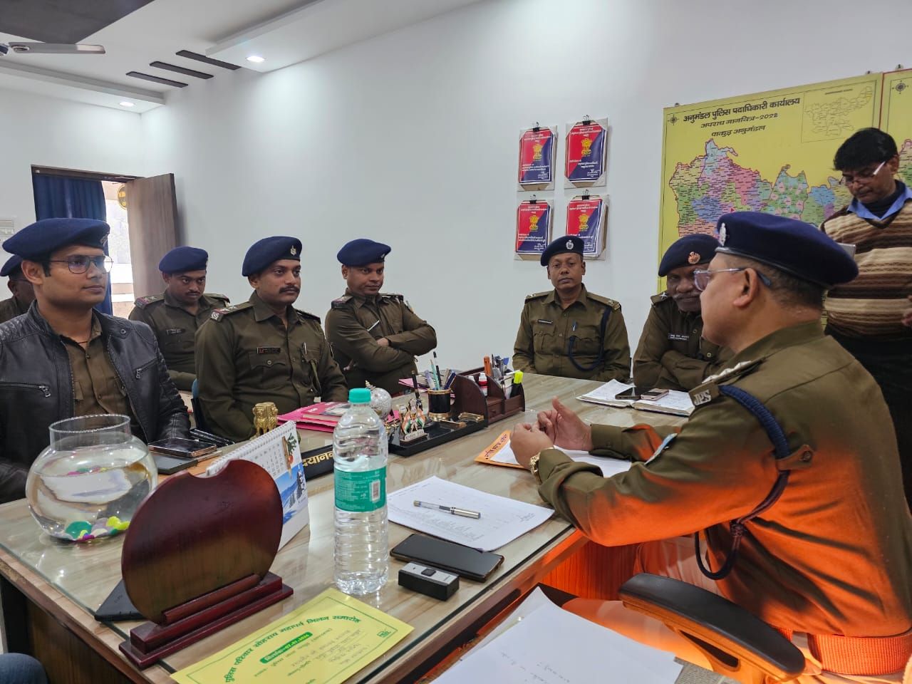 पाकुड़ एसडीपीओ ने की मासिक अपराध गोष्ठी