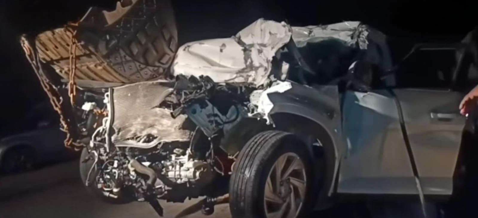 सड़क हादसे में डोड़मा आरसी चर्च के दो फादरों की मौत