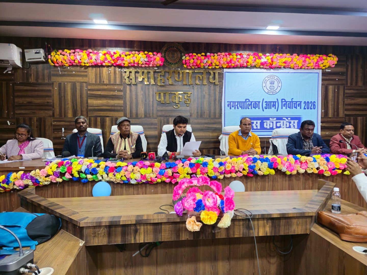 अध्यक्ष के लिए 10 और वार्ड सदस्य के लिए 89 प्रत्याशी चुनावी मैदान में