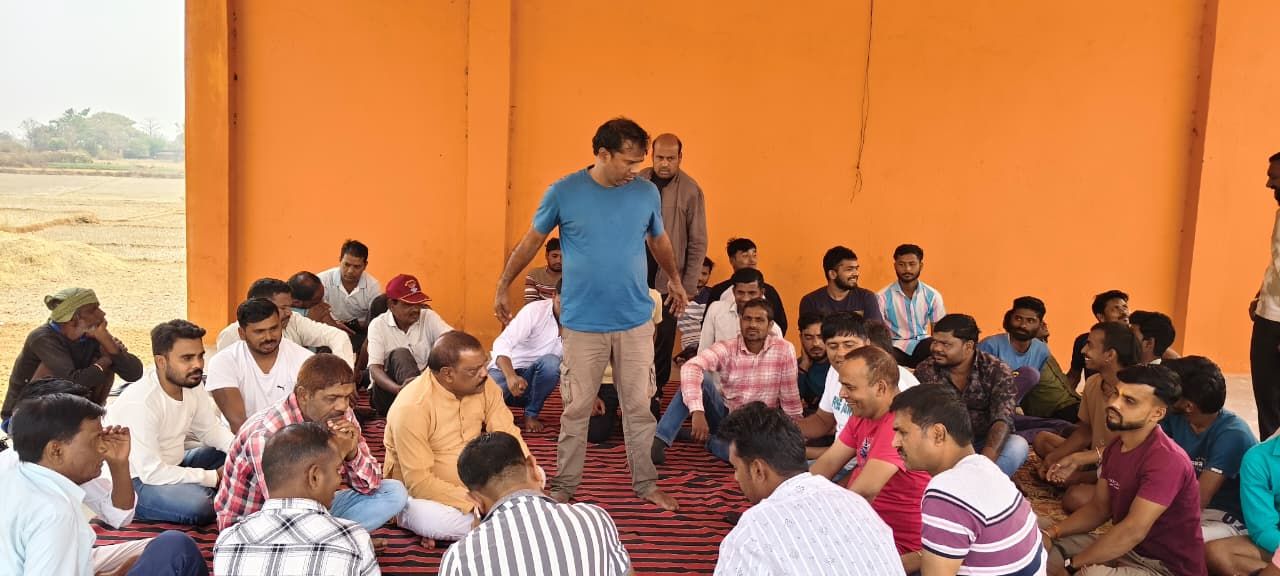 बुढ़मू प्रखंड के उमेडंडा में लगने वाले 84 मौजा के 108 अखाड़ा ऐतिहासिक रूप देने को लेकर किया गया अहम् बैठक