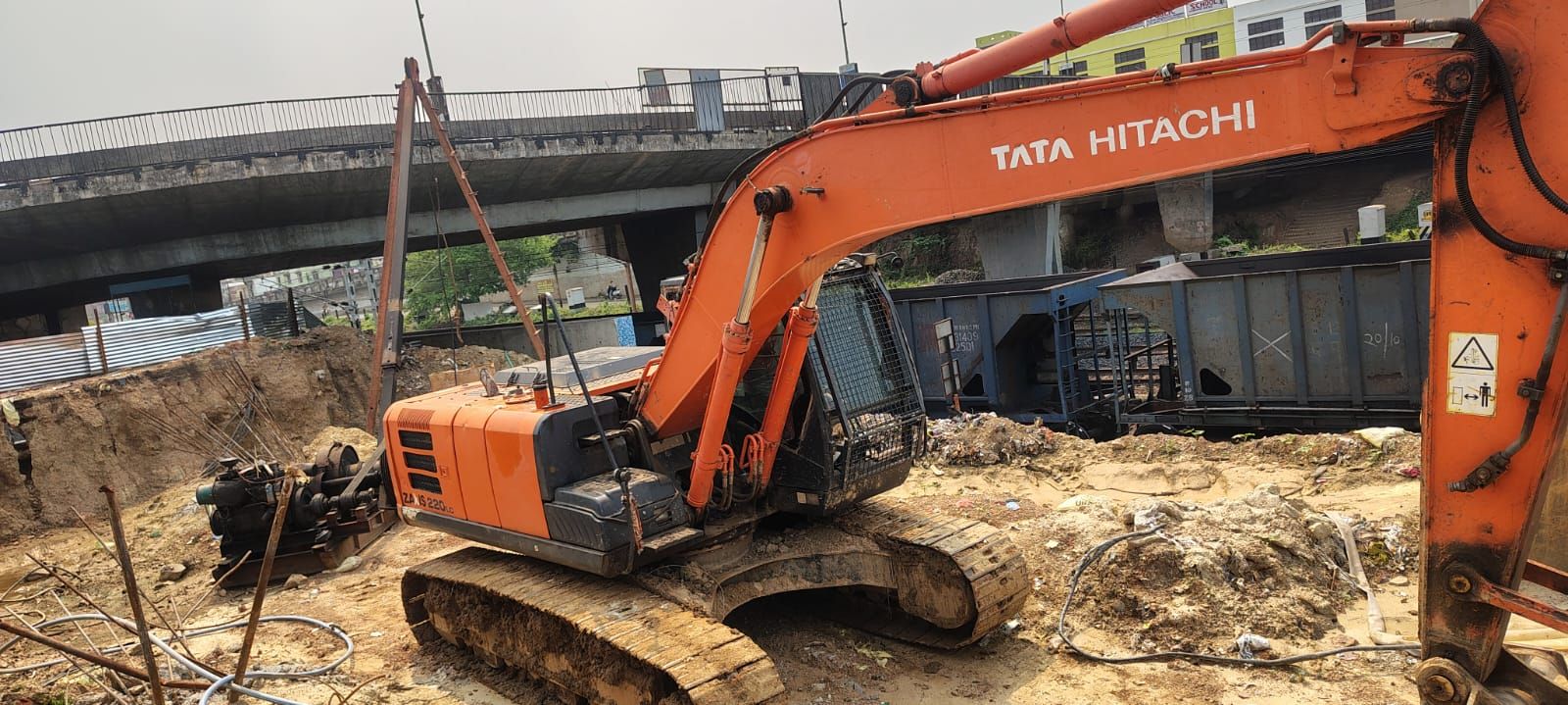 घाटशिला ROB में घोटाले की बू: घटिया निर्माण पर मजदूरों ने रोका काम, जिम्मेदार कौन?