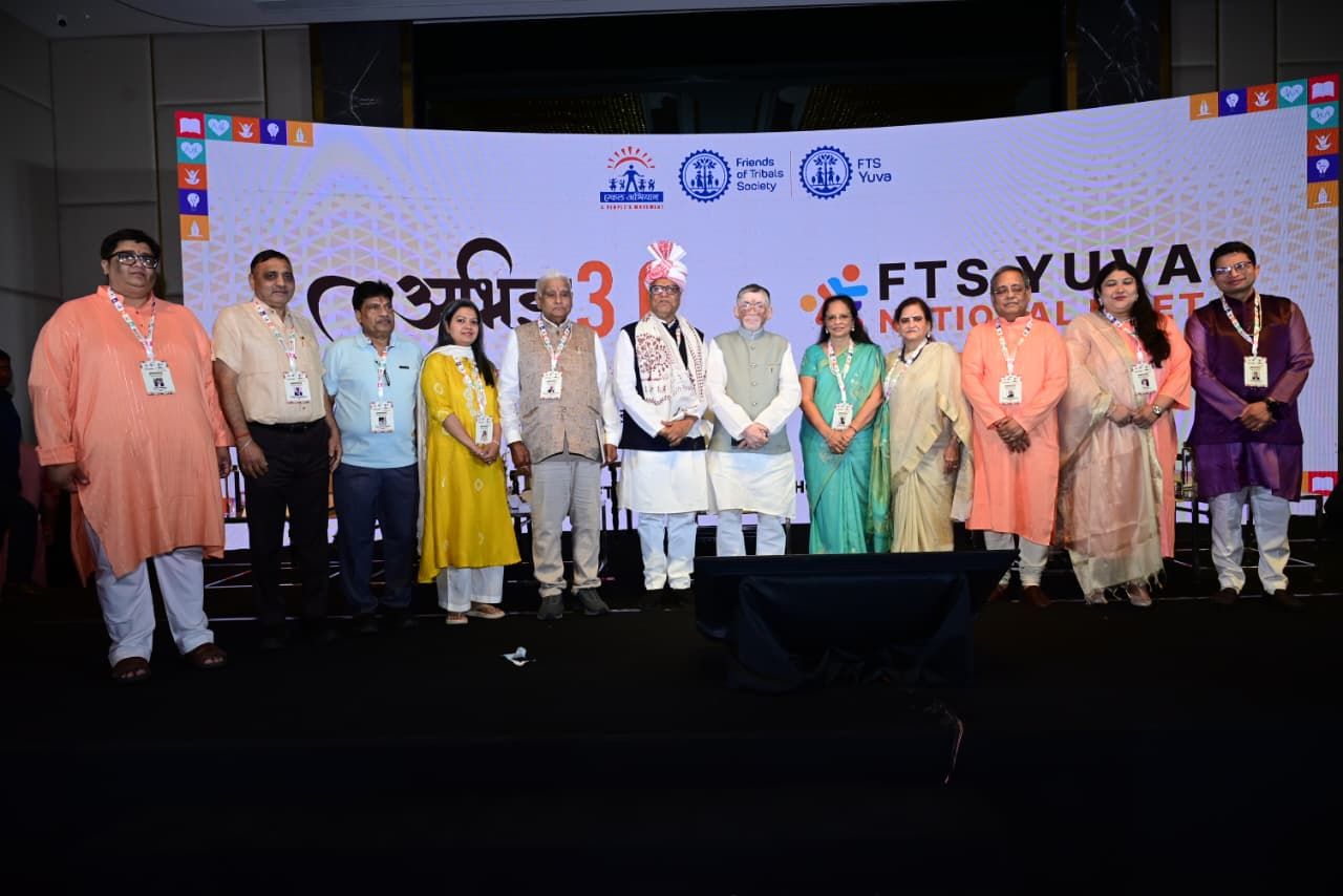 युवाओं की ऊर्जा और सकारात्मक सोच से ही साकार होगा 'विकसित भारत' का संकल्प: राज्यपाल संतोष कुमार गंगवार