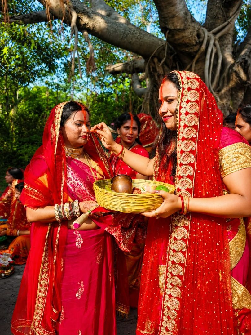वट सावित्री पर्व पर रांची के खटंगा में दिखी आस्था की अनूठी मिसाल, महिलाओं ने विधि-विधान से की पूजा
