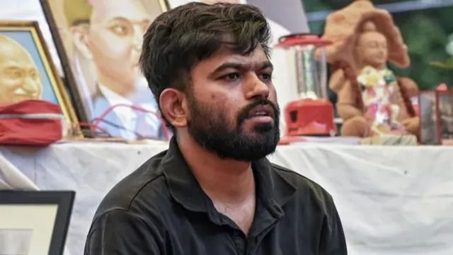 कॉकरोच जनता पार्टी के संयोजक और उनके साथियों के खिलाफ एफआईआर दर्ज