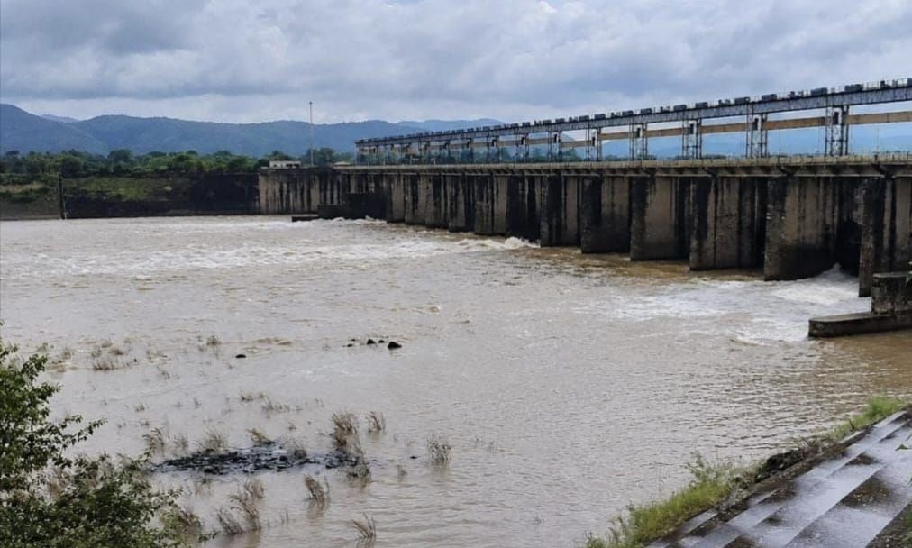 जमशेदपुर में खरकई और स्वर्णरेखा का जलस्तर तेजी से बढ़ रहा